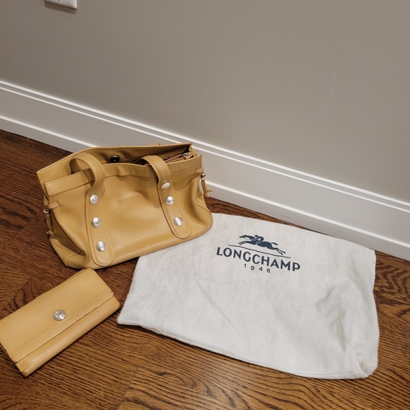 Longchamp Tan Leather Bag with Matching Wallet - Picture 4 of 4